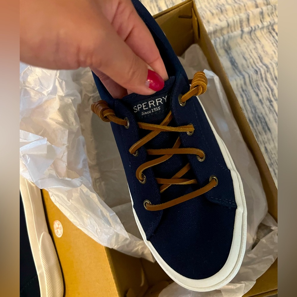 Brand new Sperry